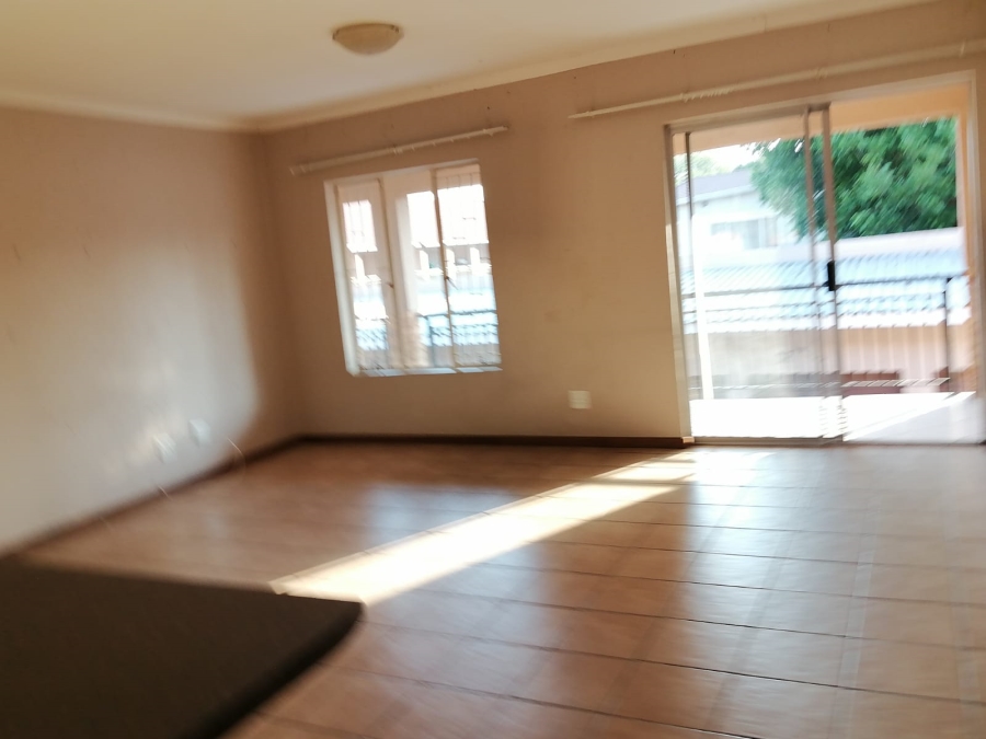 2 Bedroom Property for Sale in Rustenburg Central North West
